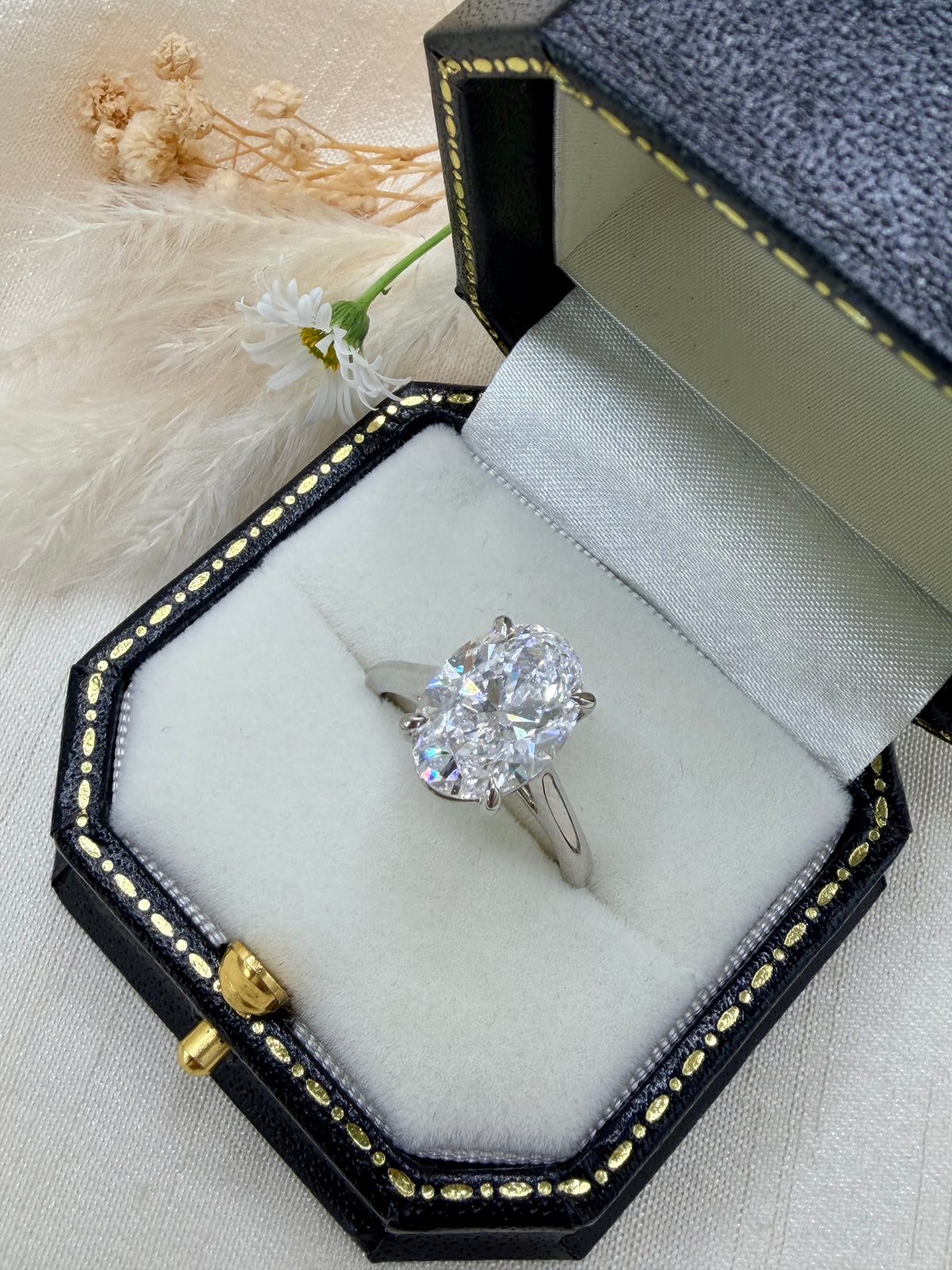 Platinum Oval Cut Diamond Ring 4ct - Lab-created