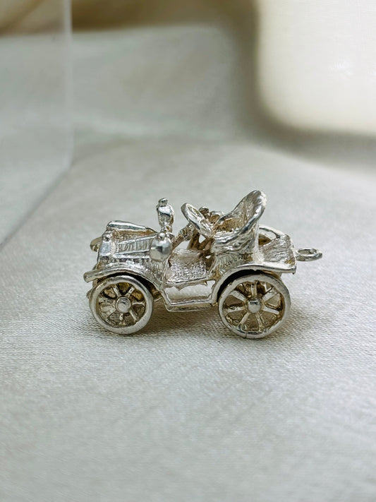 Vintage Silver Charm Vintage-Car