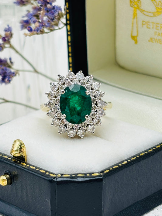 Vintage 18ct Gold Emerald and Diamond Cluster Ring - pre-owned
