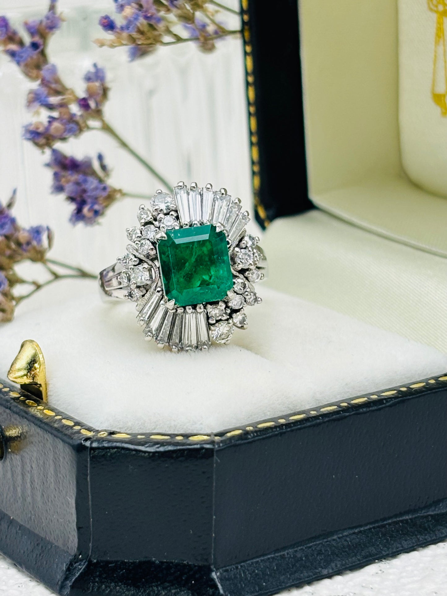Vintage Platinum Emerald and Diamond Cluster Ring - pre-owned