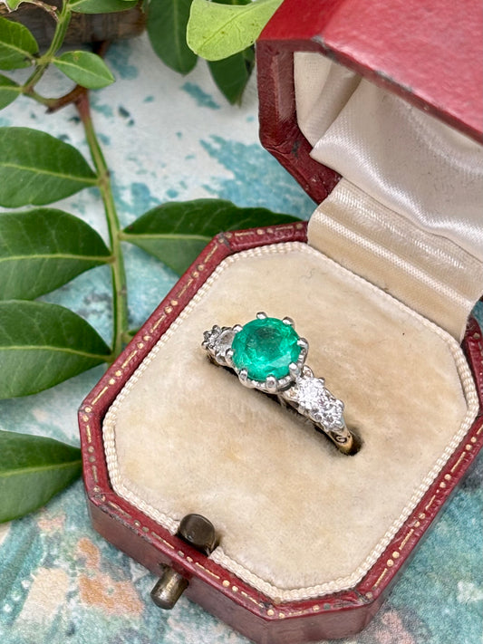 Antique Emerald and Diamond Ring
