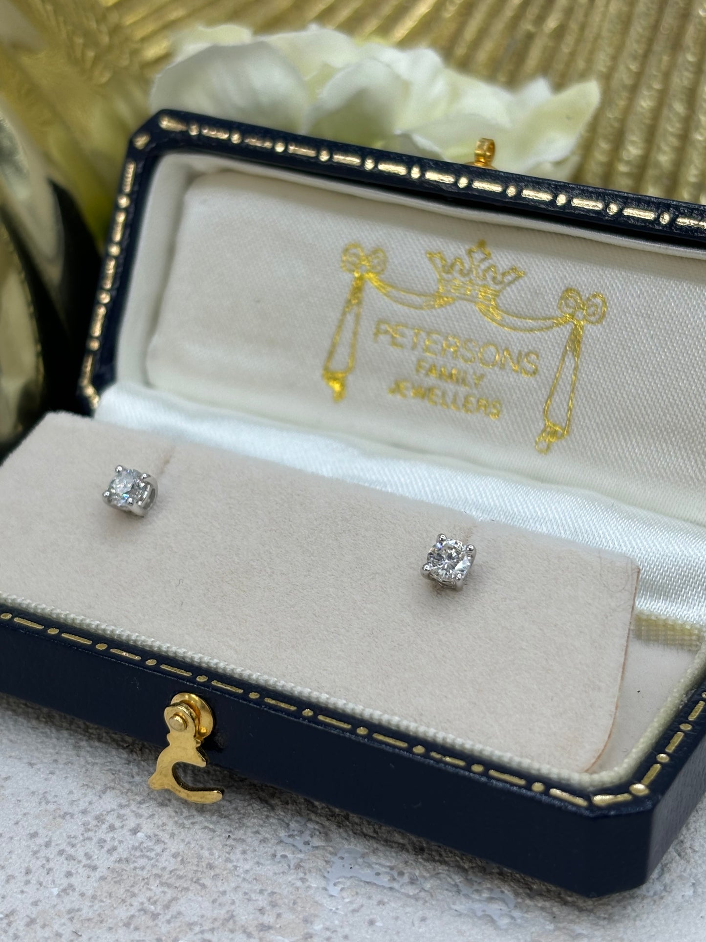 18ct White Gold Diamond Ear Stud Earrings 0.60ct