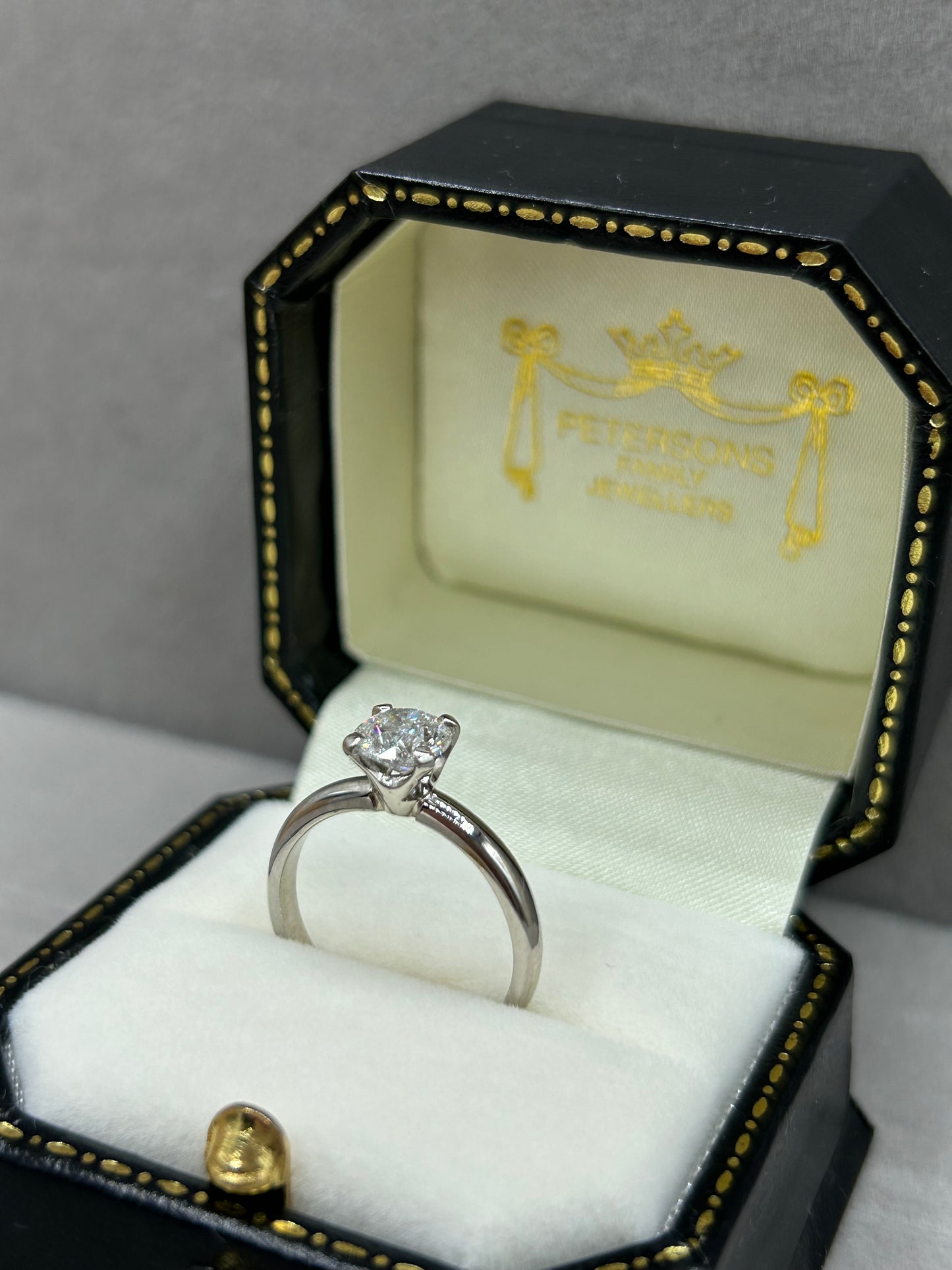 Platinum Diamond Solitaire
