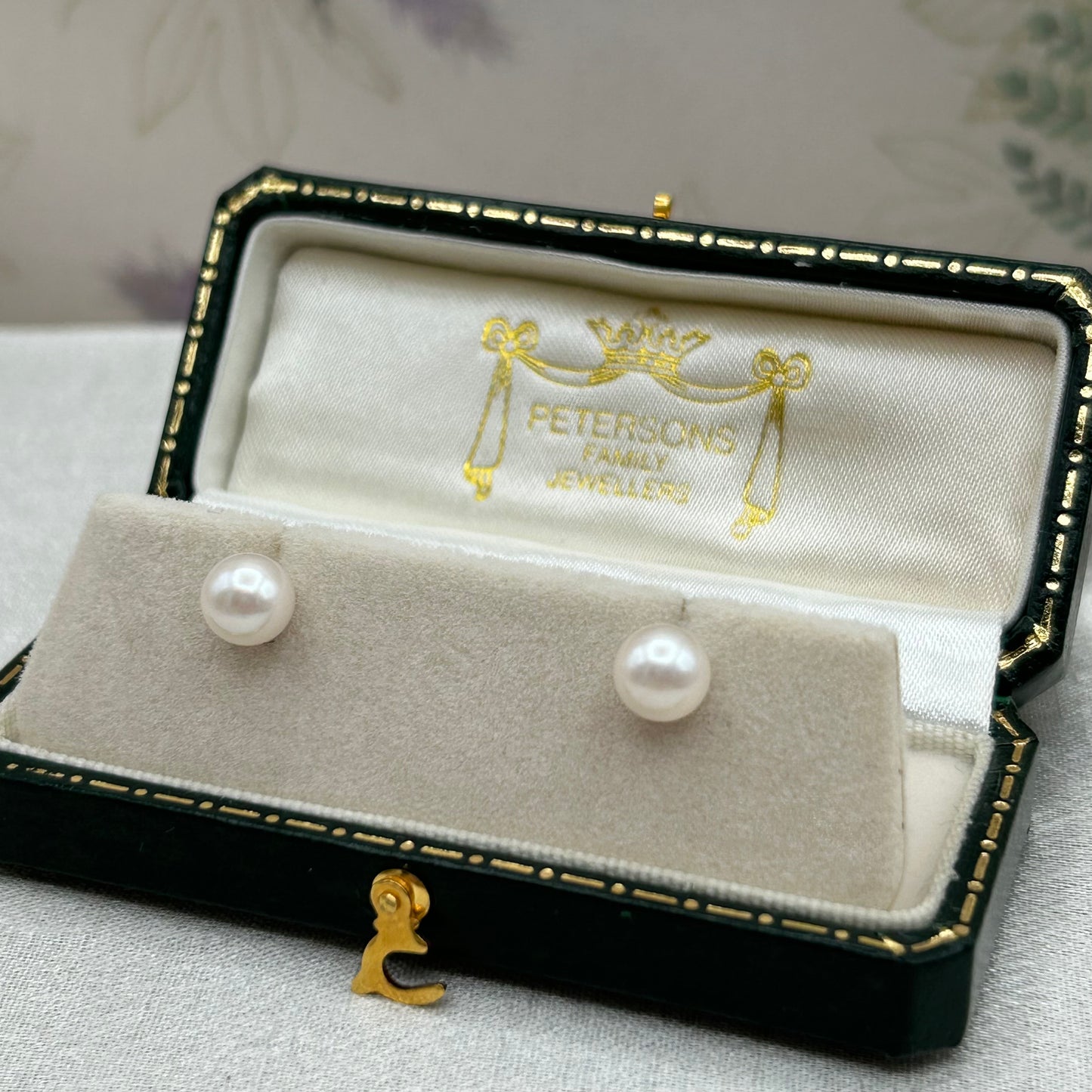 9ct Gold Cultured Pearl Ear Studs 6.5mm