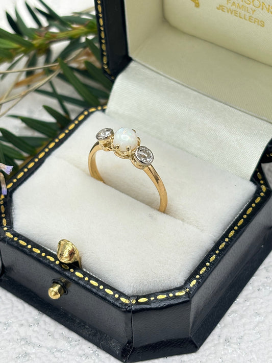 18ct Gold Opal and Diamond Three Stone Ring - Vintage