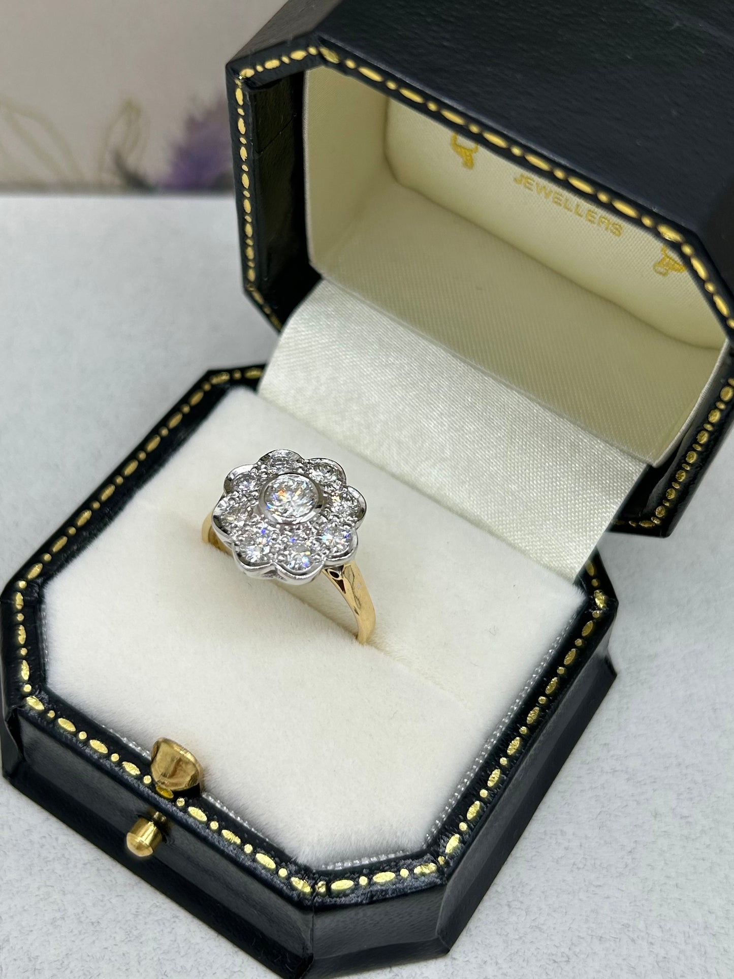 18ct Gold Diamond Daisy Cluster Ring