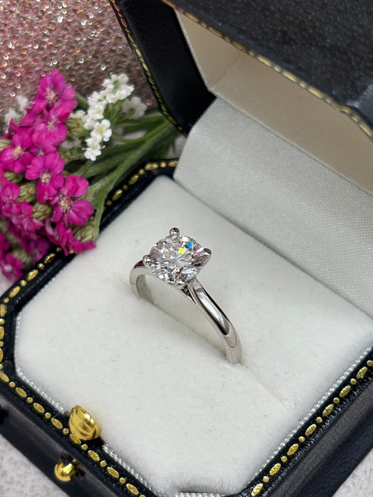 Platinum Round Brilliant Cut Diamond Solitaire 1.50ct - Lab-created