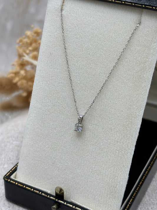 Diamond Pendant 18ct White Gold 0.30ct