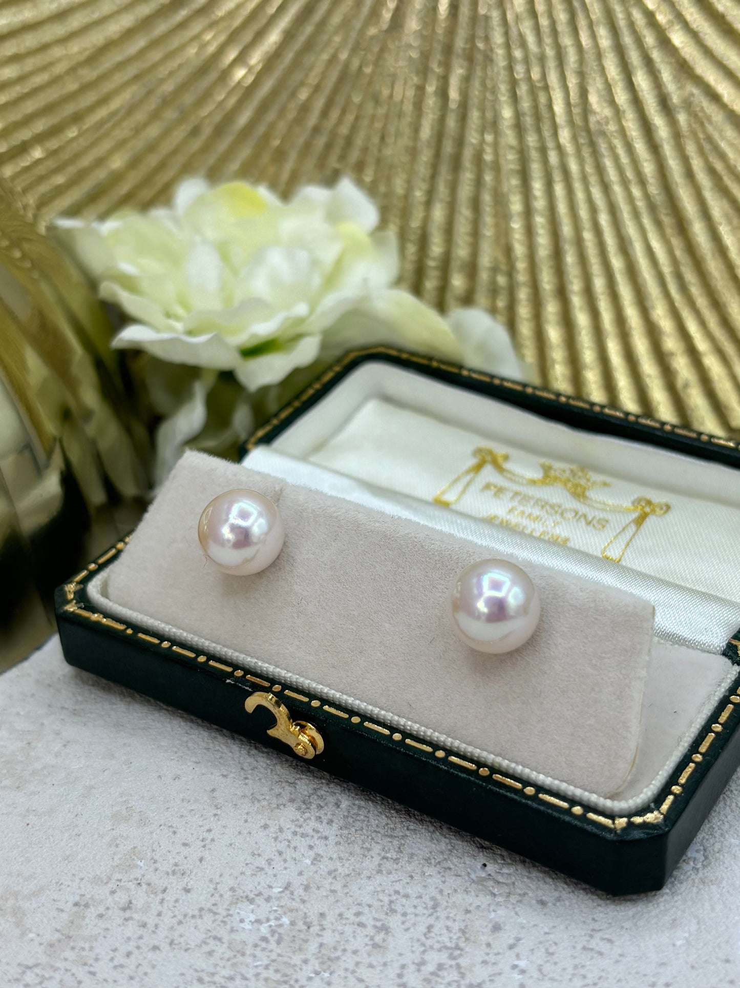 9ct Gold Cultured Pearl Ear Studs - 9mm