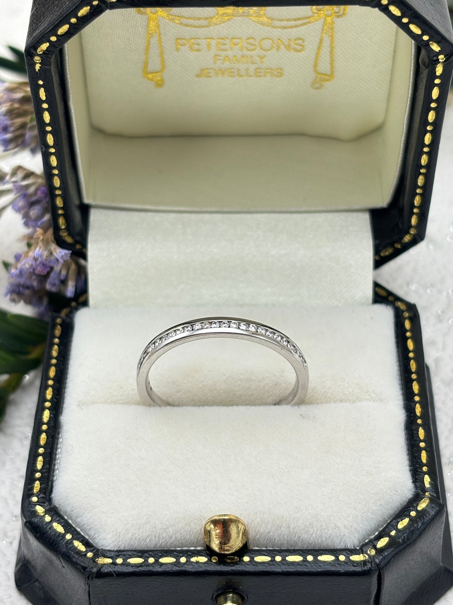 18ct White Gold Diamond Eternity Ring - Pre-owned