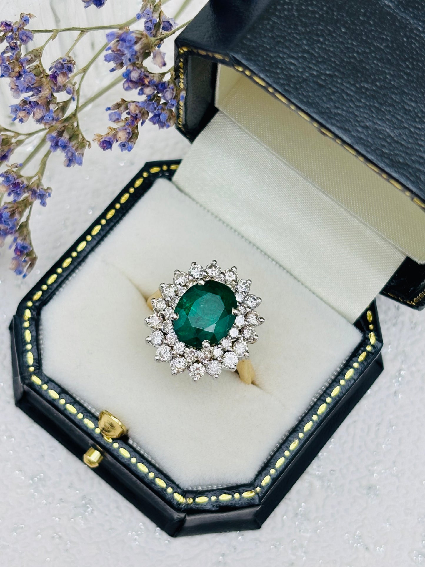 Vintage 18ct Gold Emerald and Diamond Cluster Ring - pre-owned