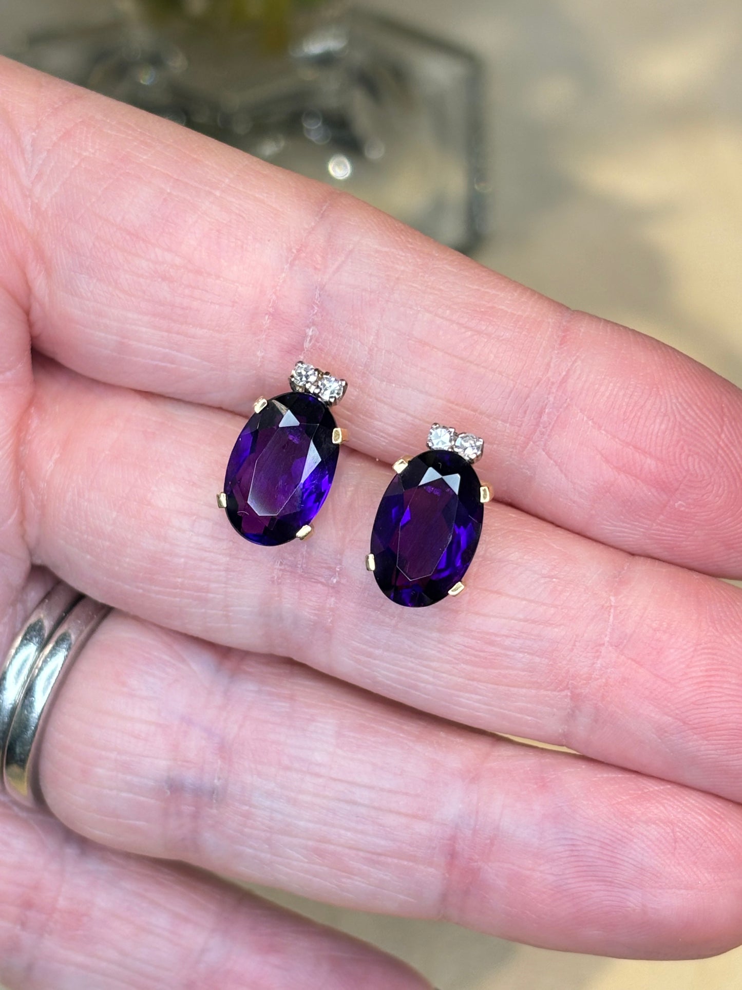 18ct Gold Amethyst Earrings