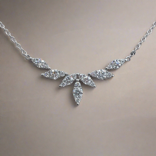 18ct White Gold, Diamond Necklace.
