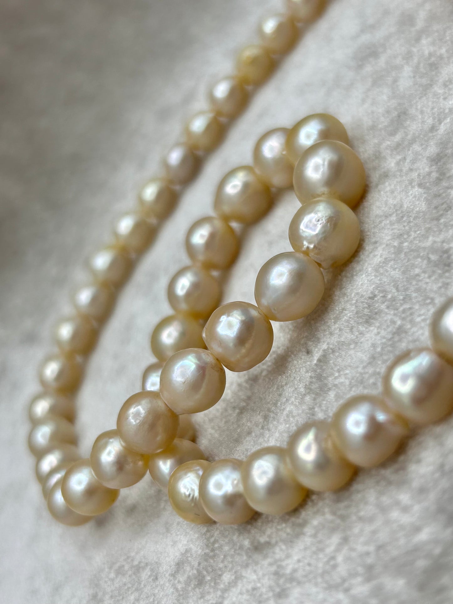 Vintage pearl necklace