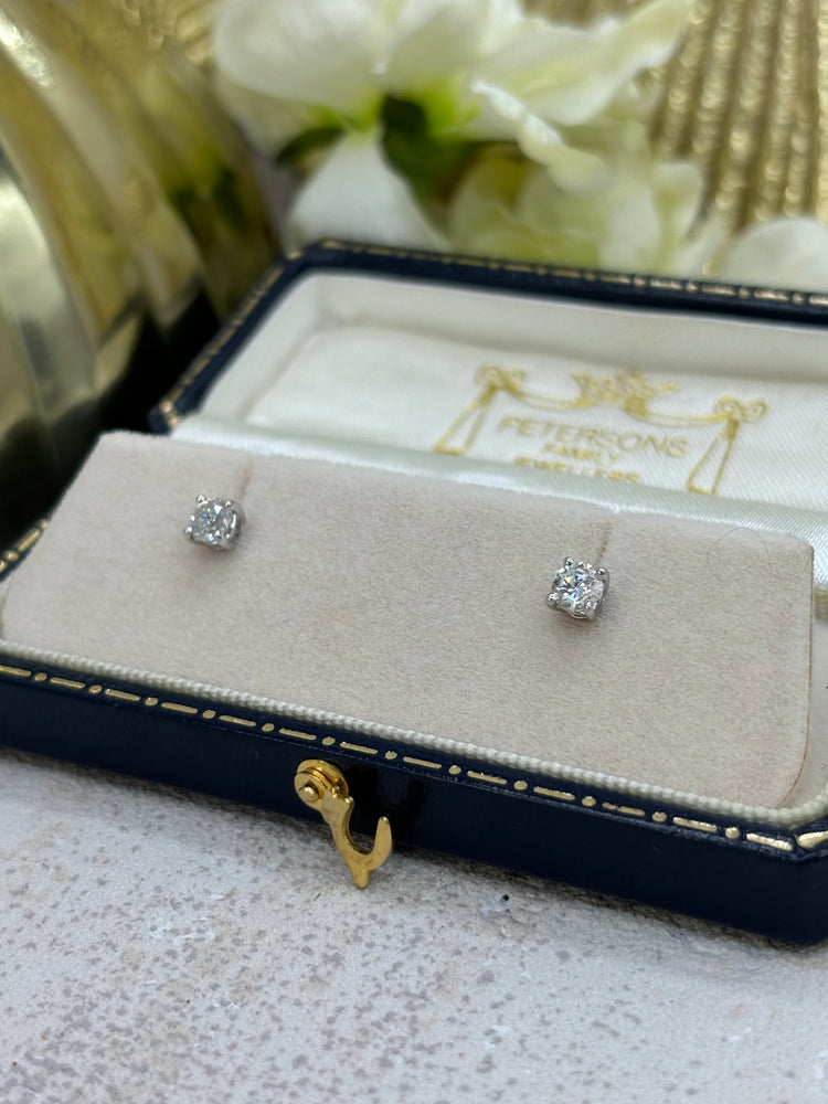 Diamond Ear Studs 0.50ct 18ct White Gold, Natural