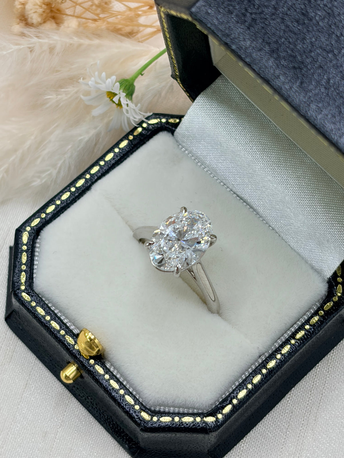 Platinum Oval Cut Diamond Ring 4ct - Lab-created