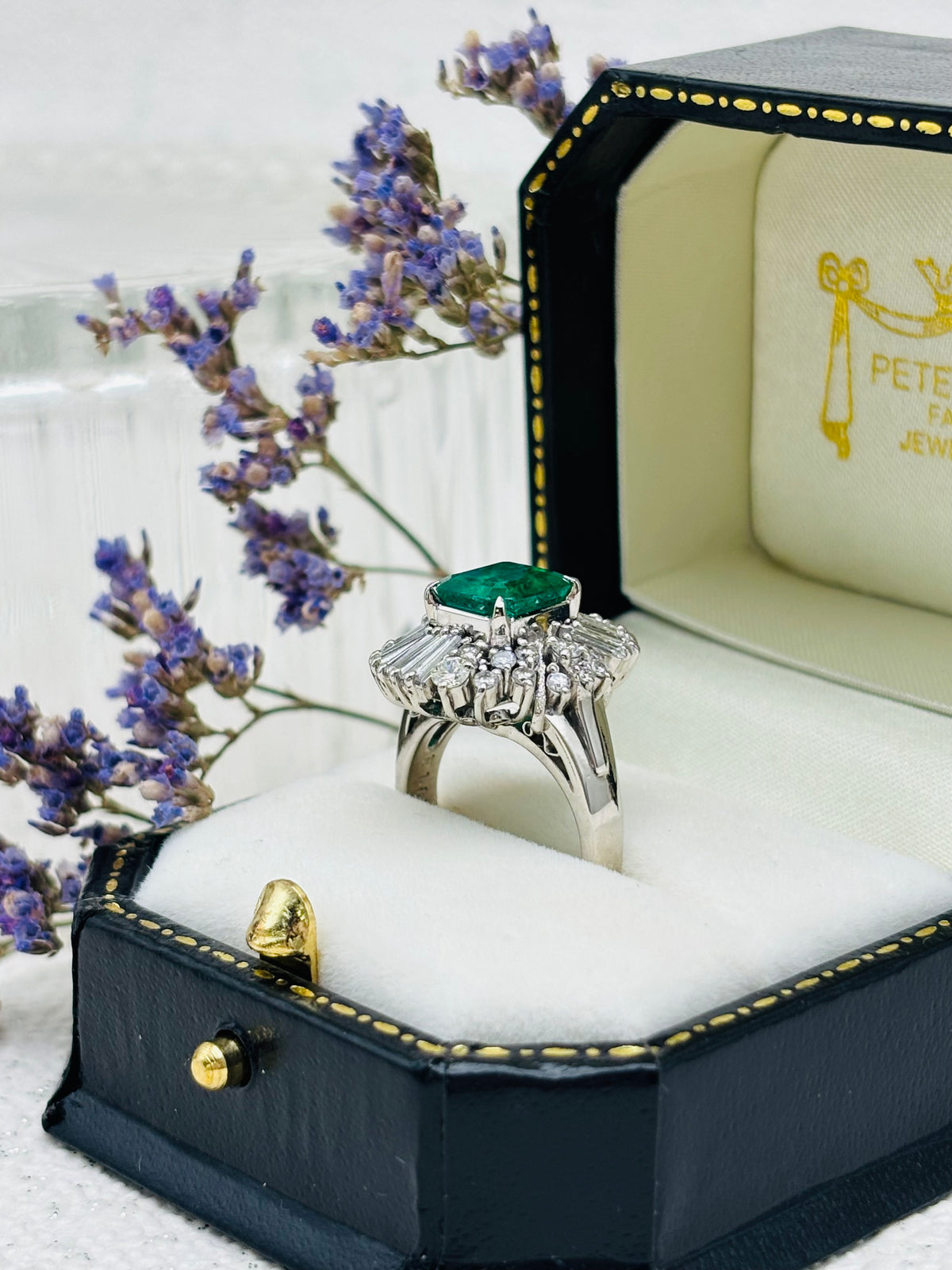 Vintage Platinum Emerald and Diamond Cluster Ring - pre-owned
