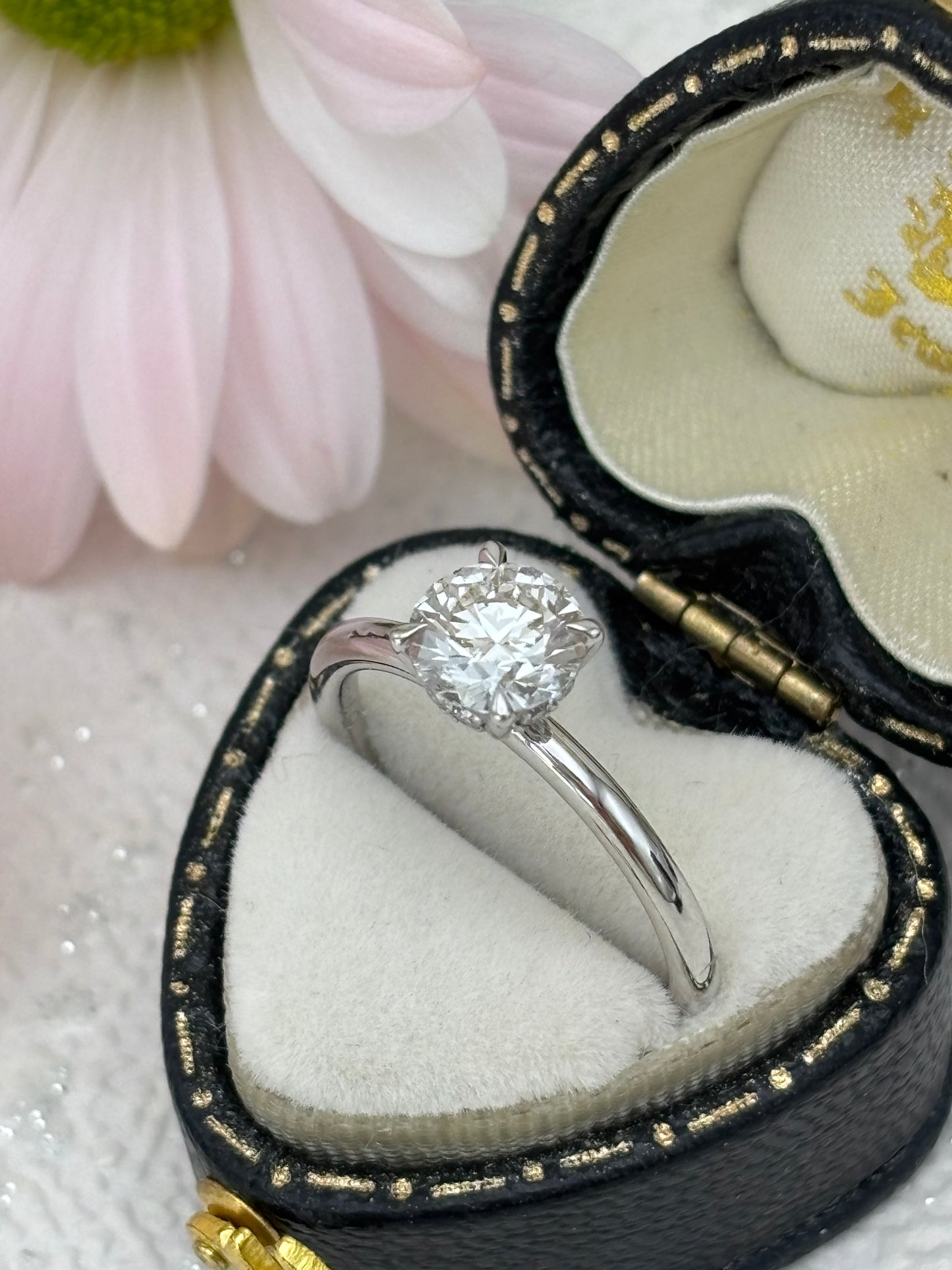 Platinum Diamond Solitaire 1.00ct - Lab-created