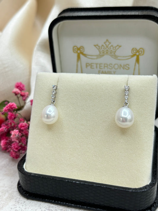 18ct White Gold Pearl and Diamond Drop Earrings