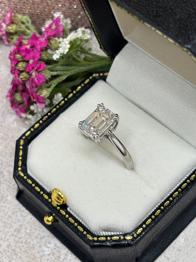 Platinum Emerald Cut Diamond Solitaire 3ct - Lab-created