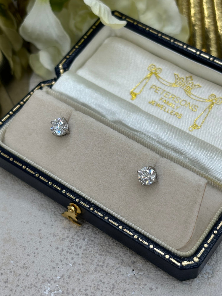 Diamond Ear Studs 1.00ct 18ct White Gold, Natural