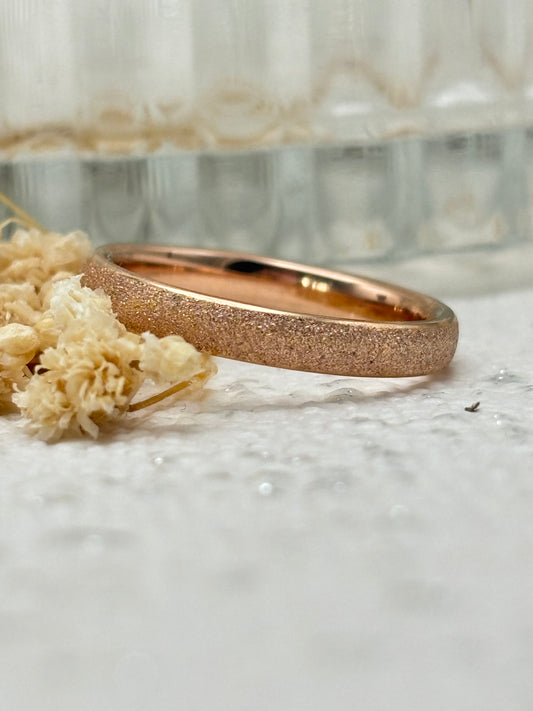 18ct Rose Gold Wedding Band - Pre-owned.