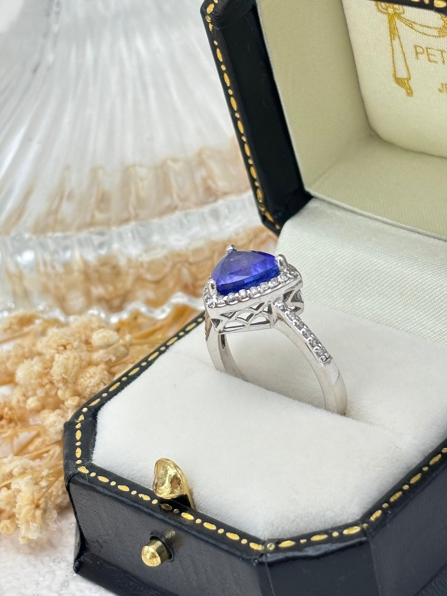 Tanzanite and Diamond Ring - Pre-owned