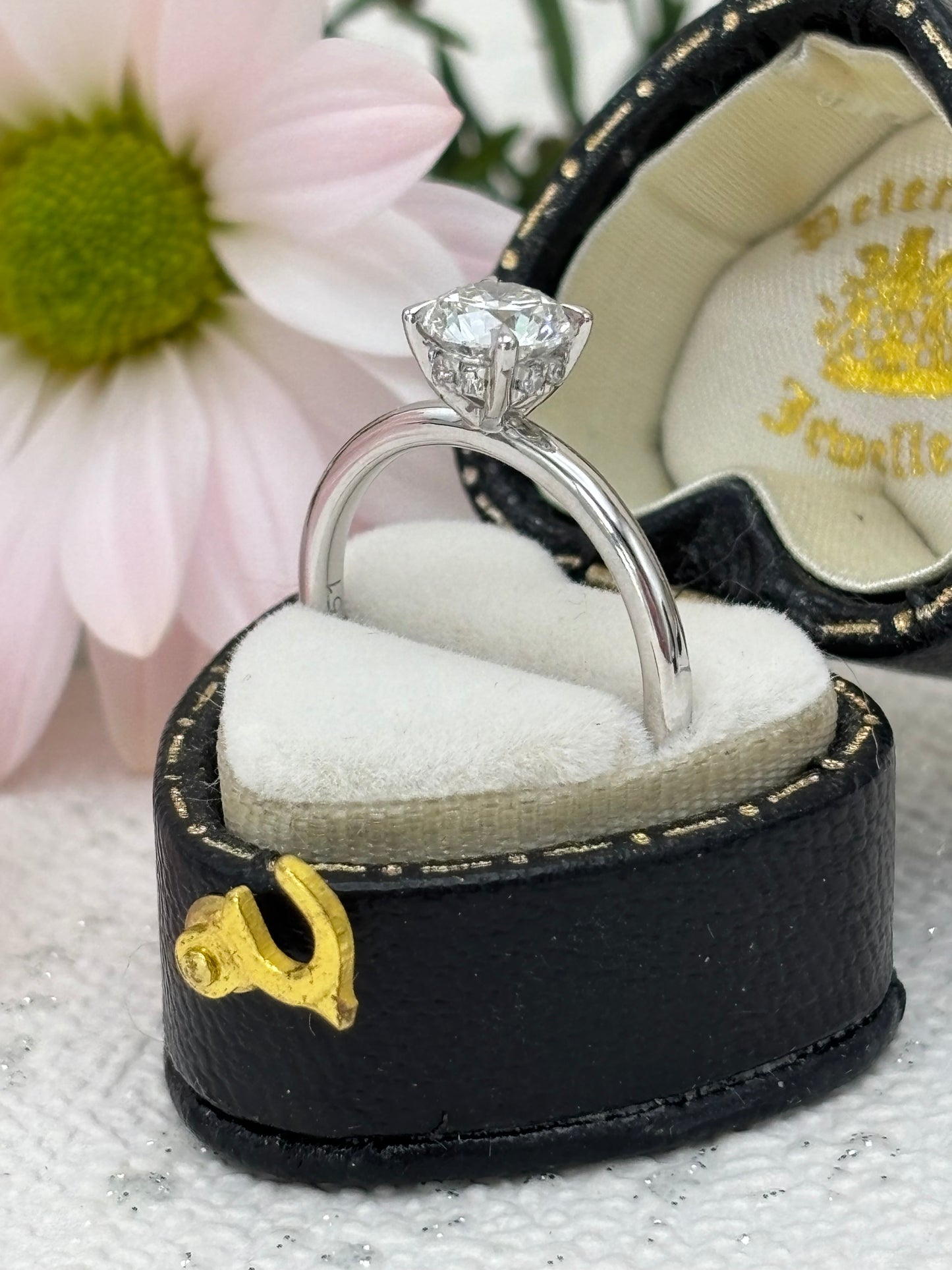 Platinum Diamond Solitaire 1.00ct - Lab-created