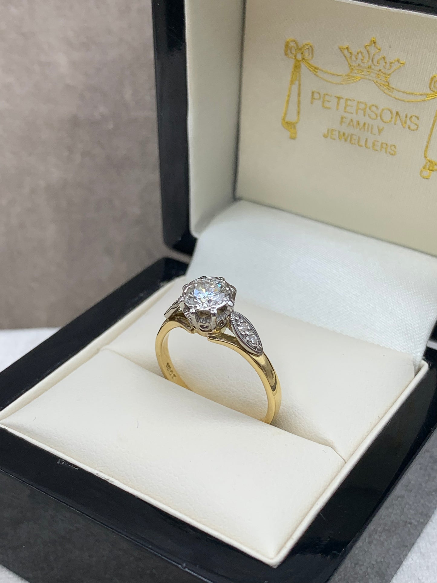 Vintage 18ct Yellow Gold Diamond Solitaire Ring