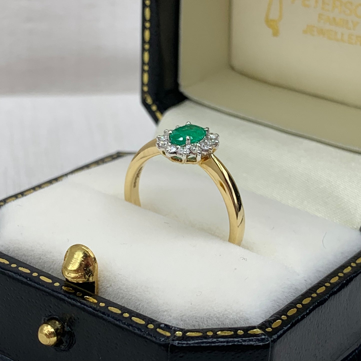 18ct Yellow Gold Emerald & Diamond Cluster Ring.